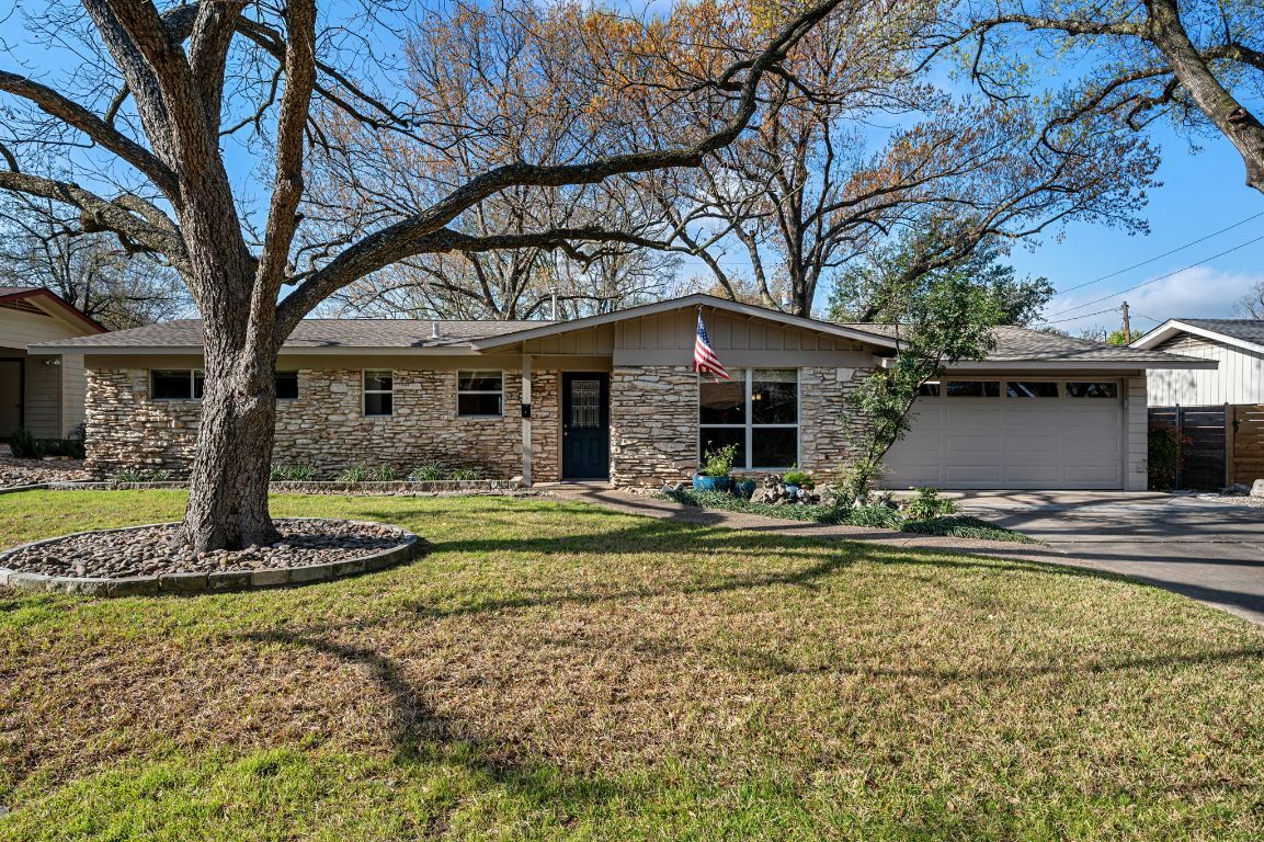 2709 Cascade Drive  Austin TX 78757 photo