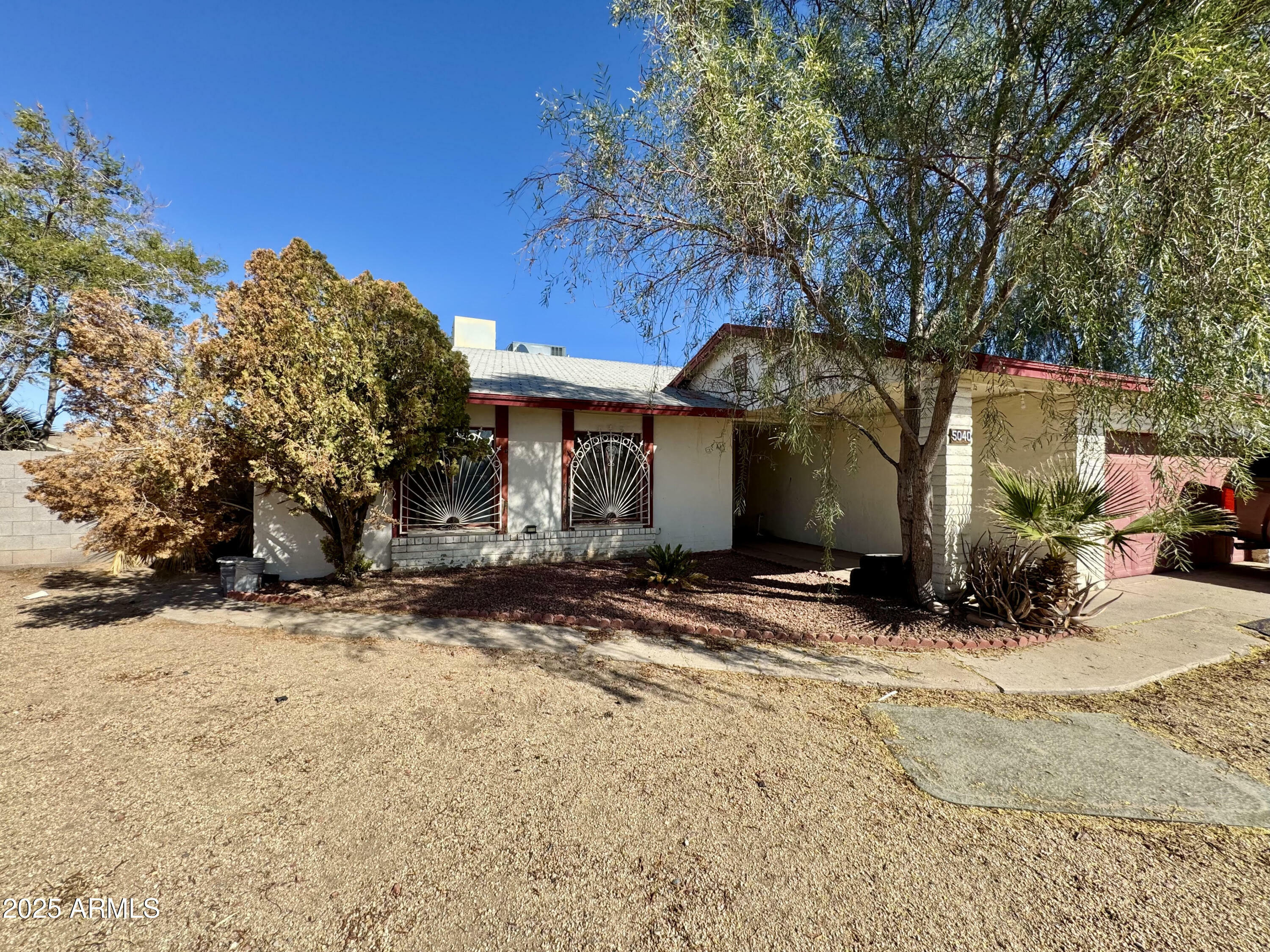 Property Photo:  5040 N 69th Drive  AZ 85303 