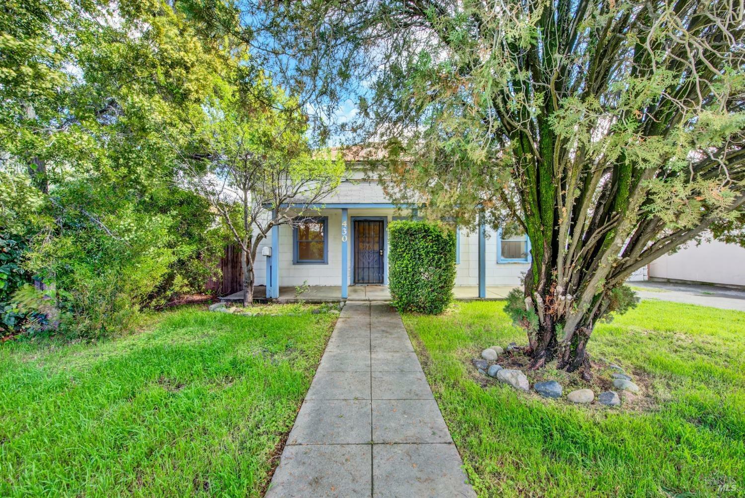 Property Photo:  430 N 1st Street  CA 95620 