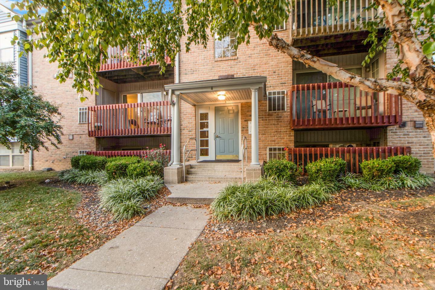 4 Banyan Wood Court 201  Essex MD 21221 photo