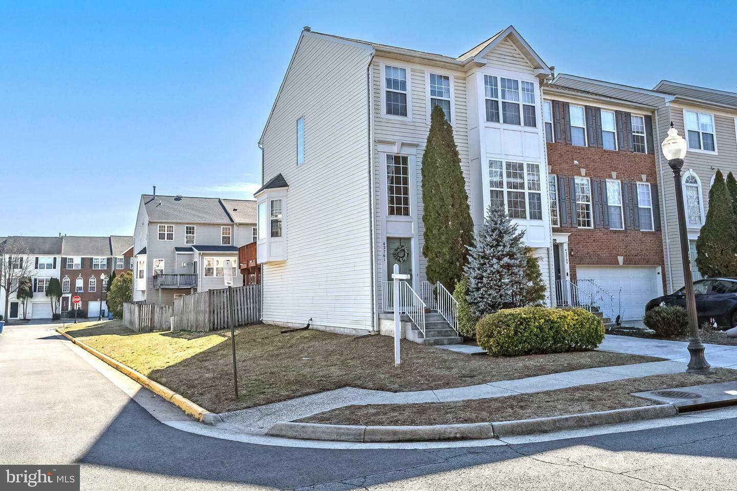 Property Photo:  42761 Bennett Street  VA 20152 