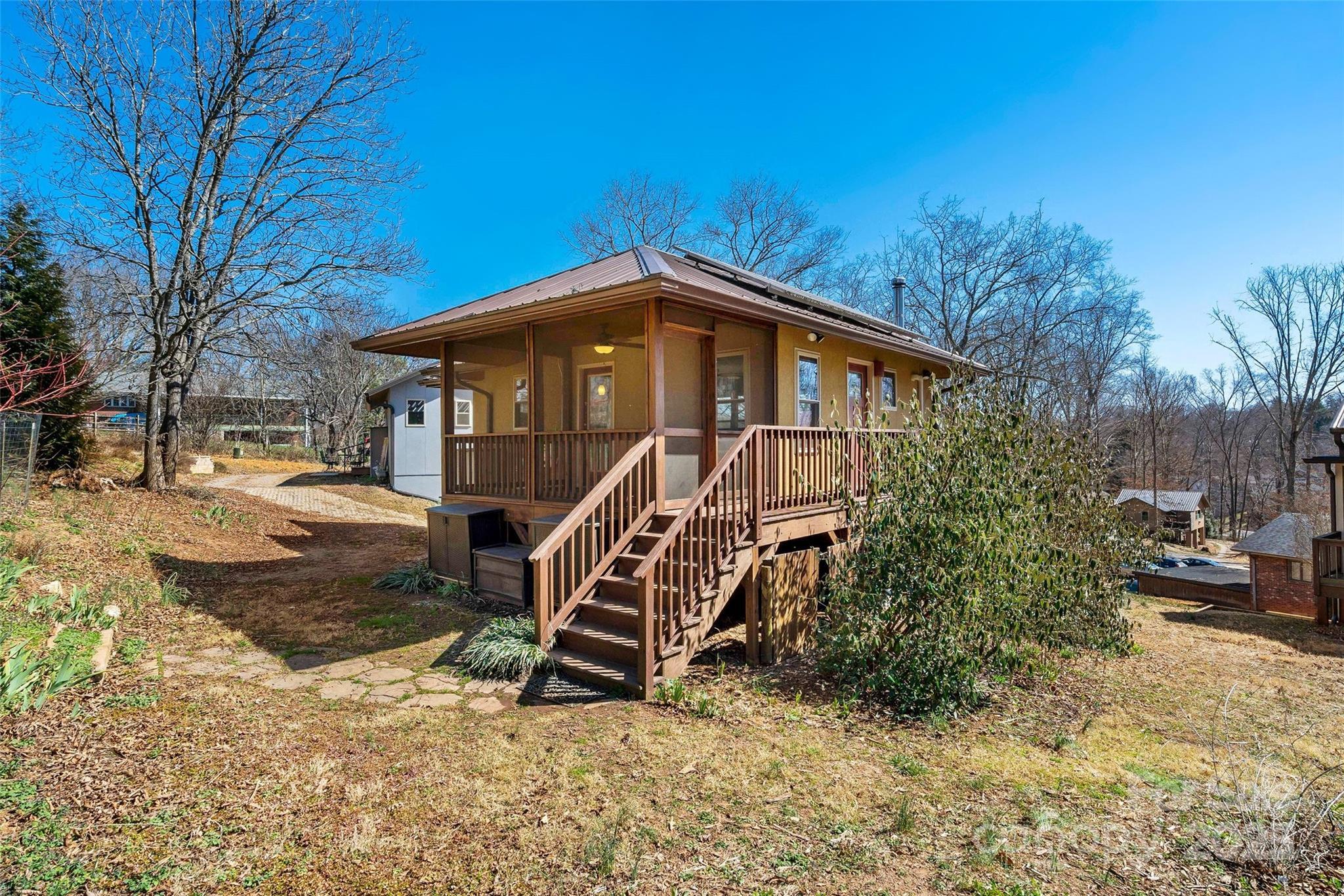 Property Photo: 10 Wellspring Lane NC 28806