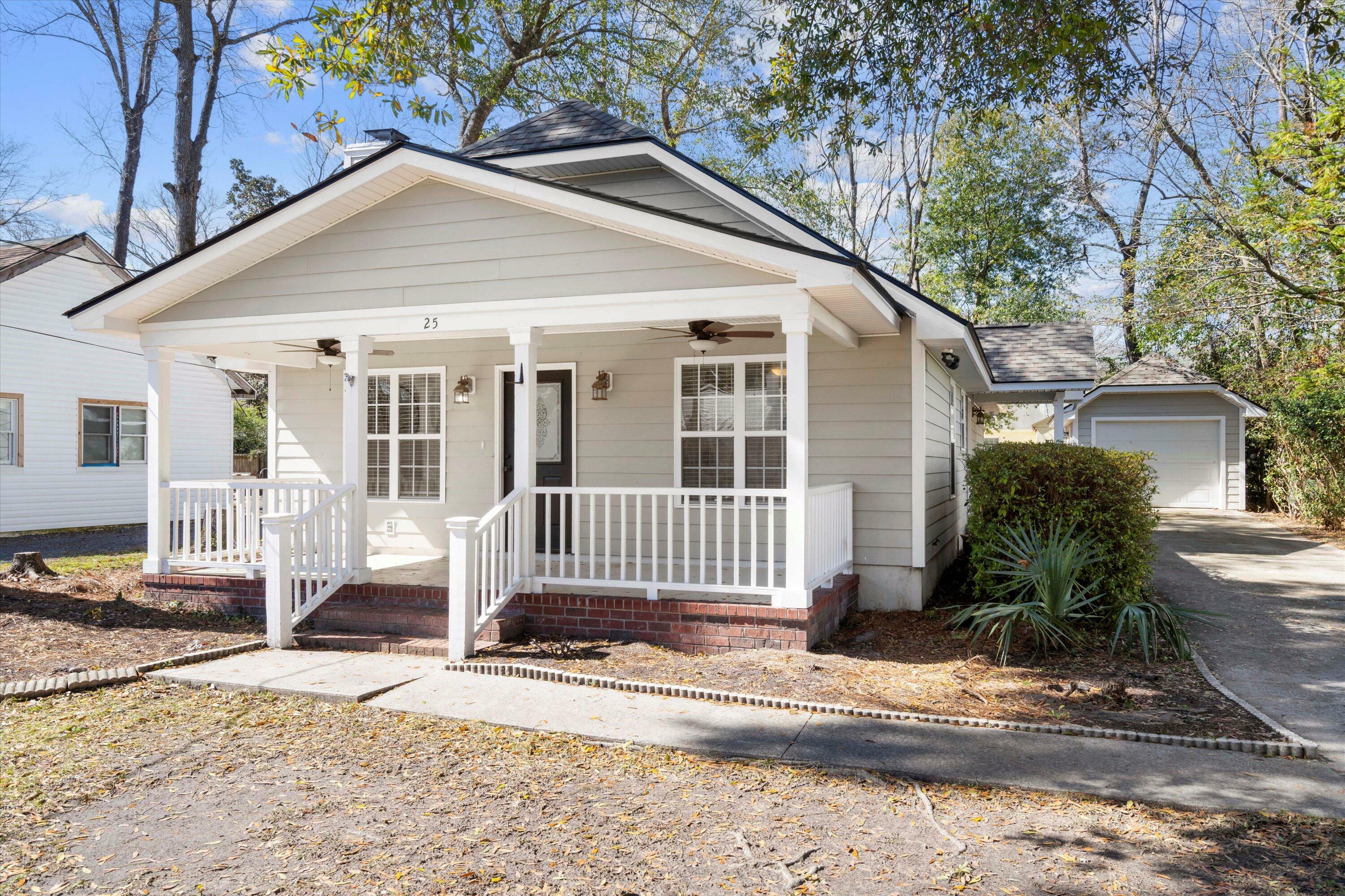 Property Photo:  25 Oak Forest Drive  SC 29407 