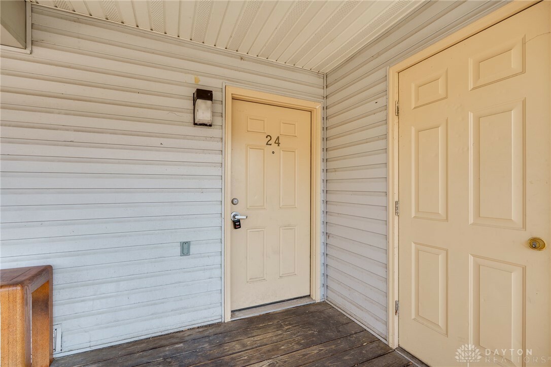 Property Photo:  978 Irving Avenue 24  OH 45419 