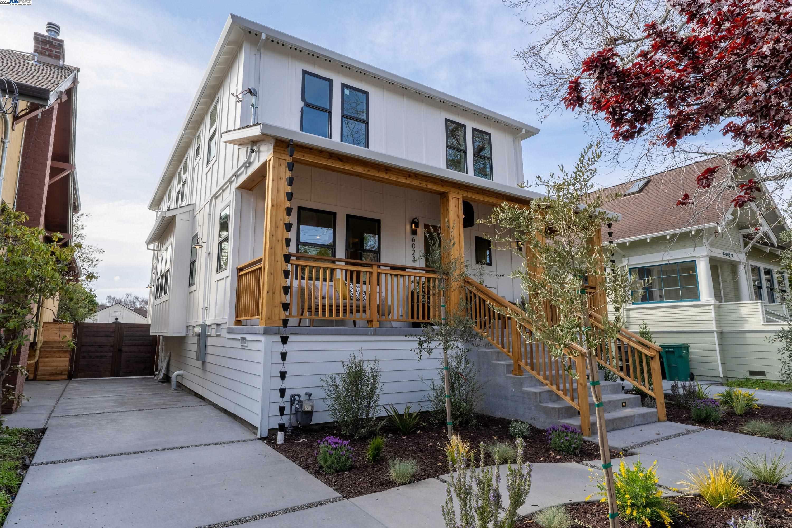 6023 Colby St  Oakland CA 94618 photo