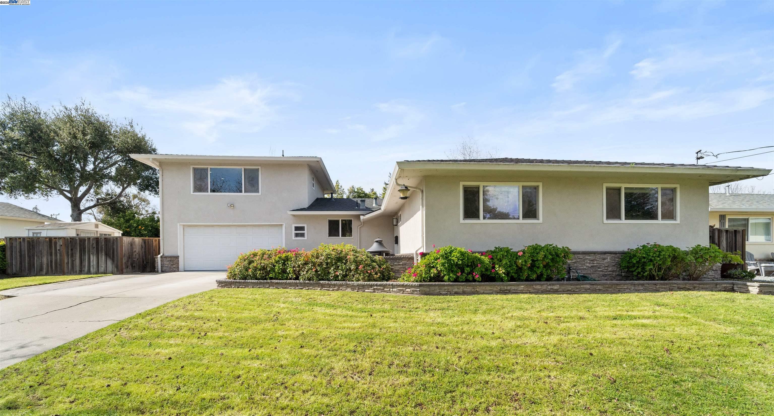 Property Photo: 357 Washburn Dr CA 94536