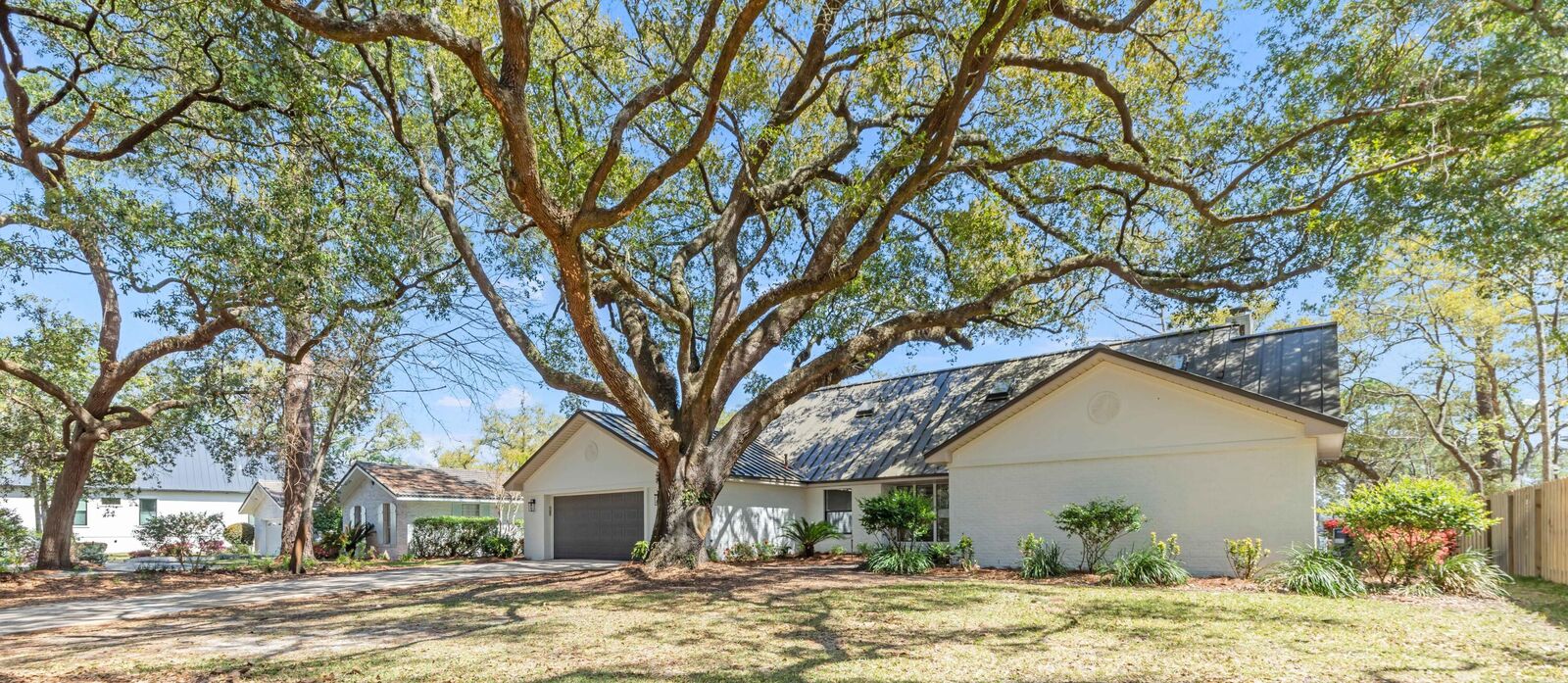 Property Photo:  120 Bahia Vista Drive  FL 32578 