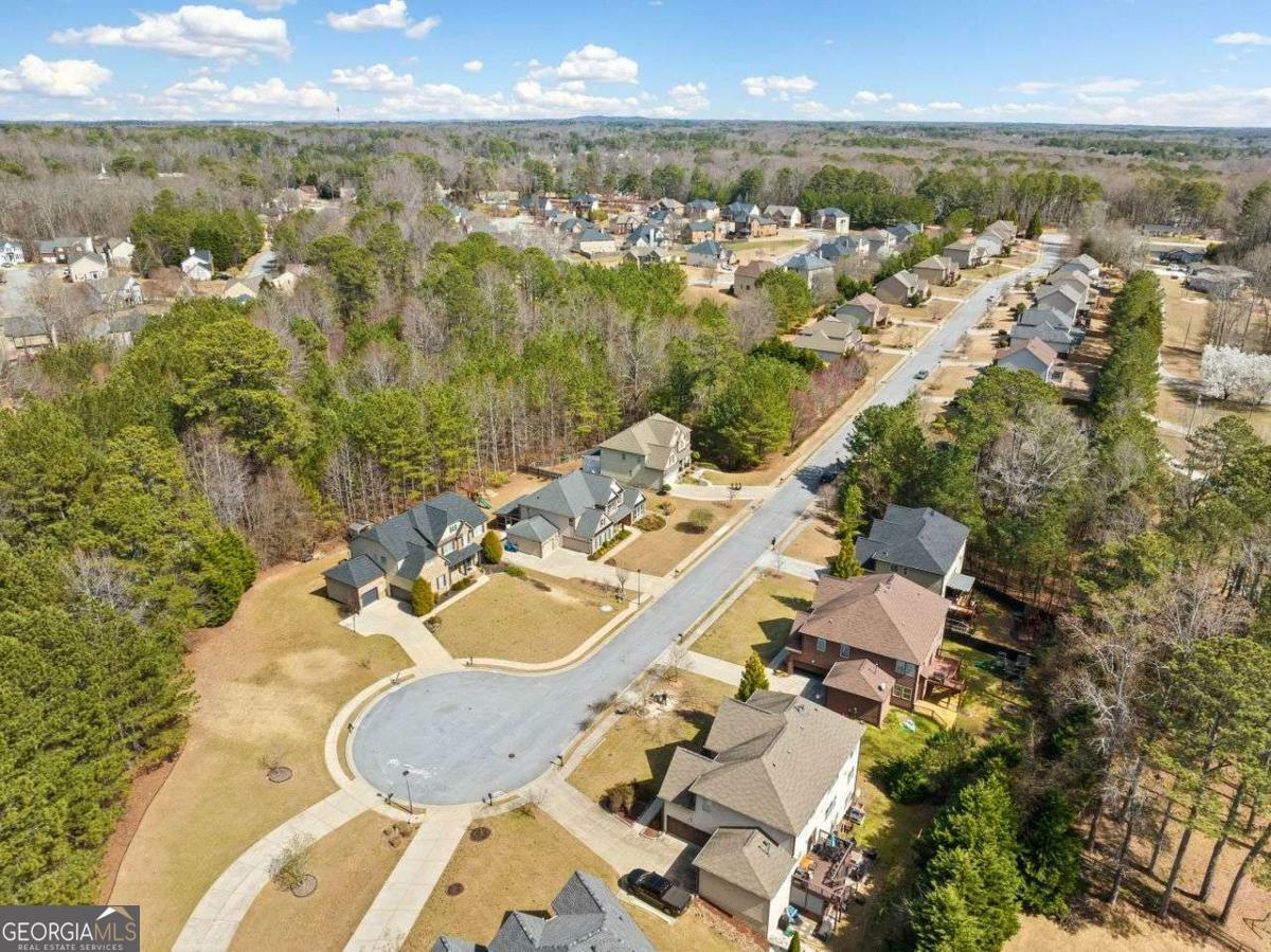 Property Photo: 1439 Mill Pointe Court GA 30043