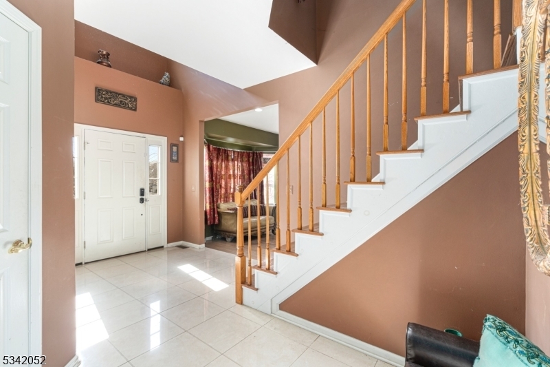 Property Photo: 692 Skyline Dr NJ 07849
