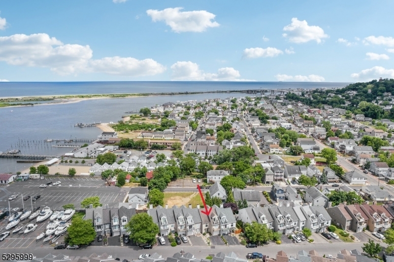 Property Photo:  121 Marina Bay Ct 121  NJ 07732 