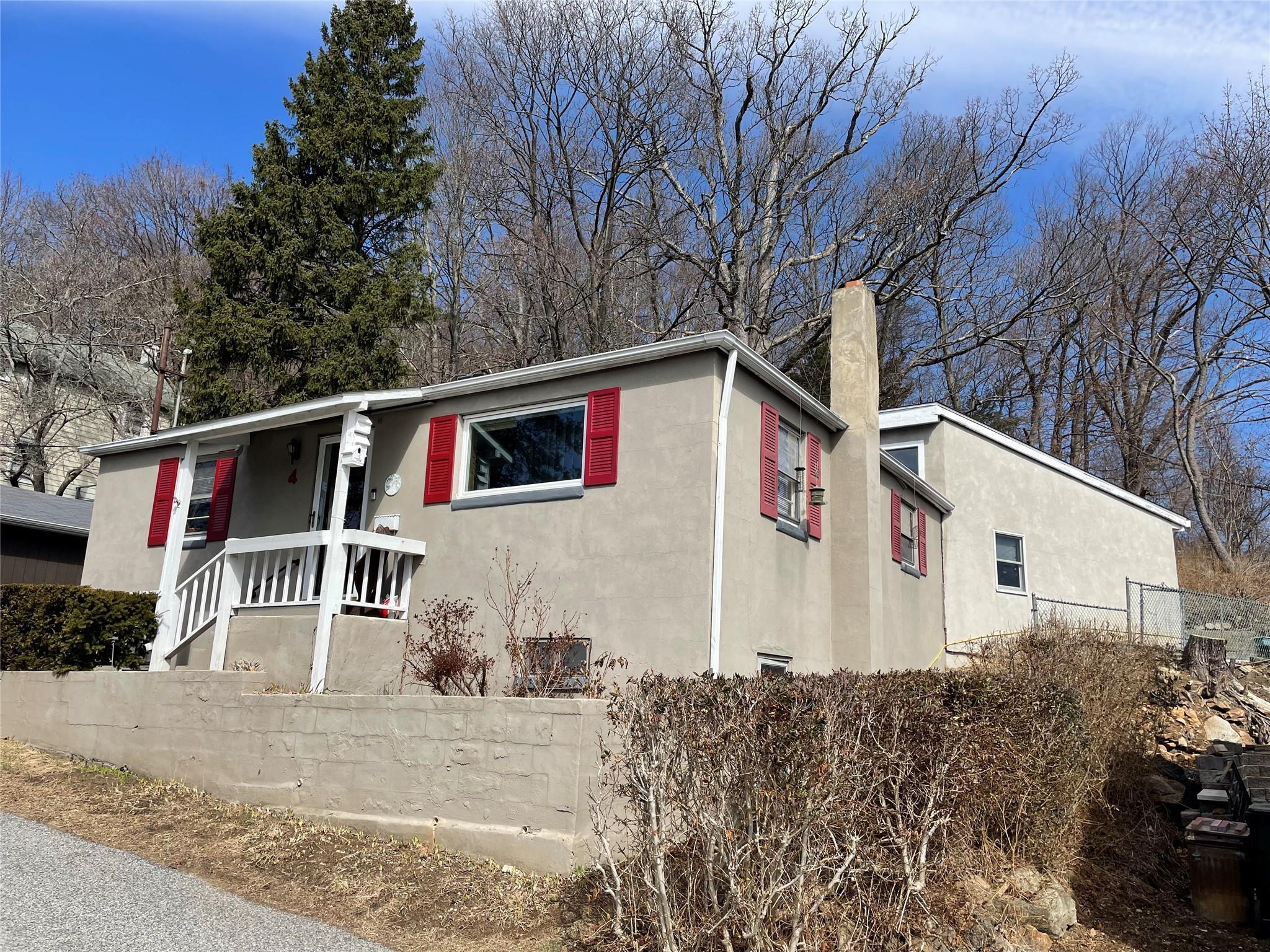 Property Photo:  4 Chestnut Street  NY 10928 