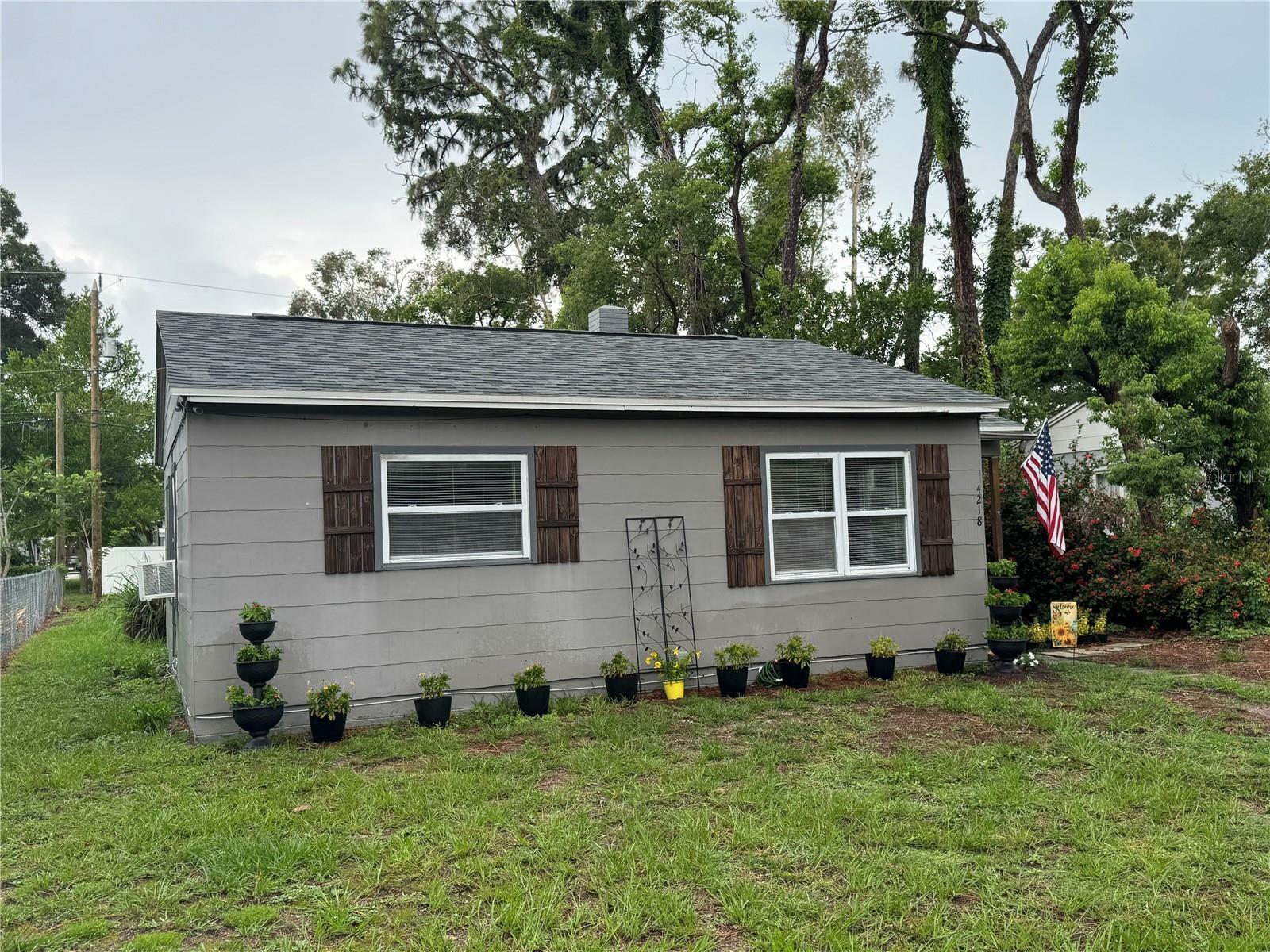 Property Photo: 4218 2nd Avenue S FL 33711