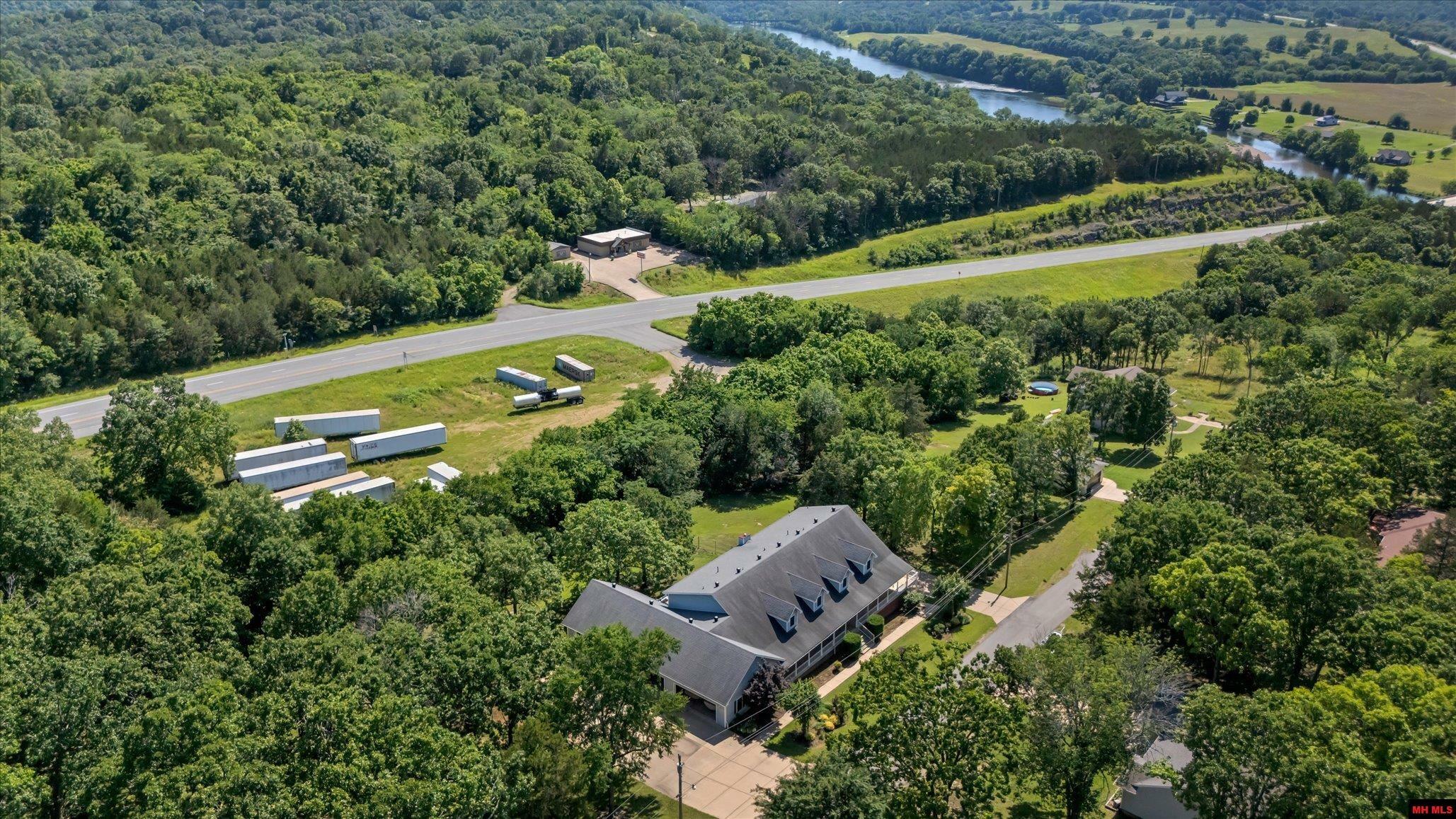 Property Photo: 198 Wallick Drive AR 72626