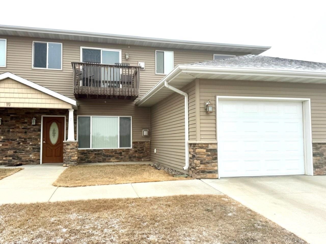Property Photo: 19 43rd Ave SW Unit #7 ND 58701
