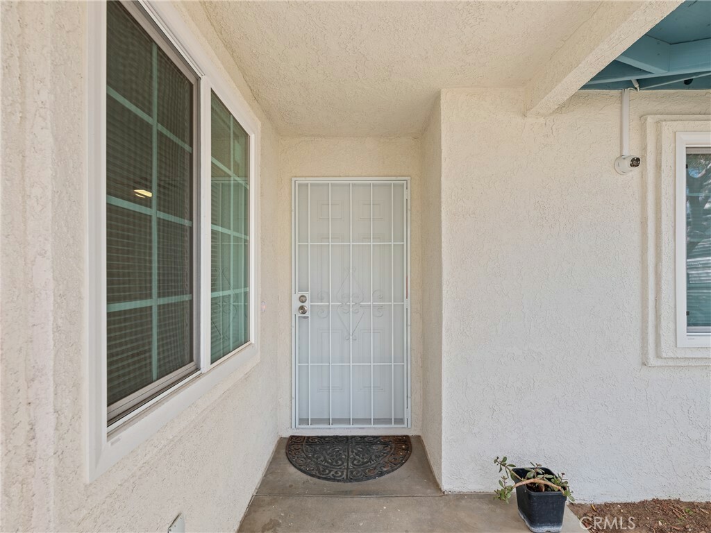 Property Photo: 14606 Orange Street CA 92345
