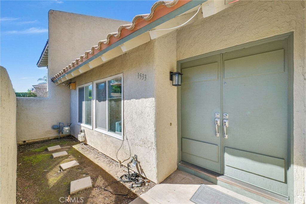 Property Photo: 1533 Camelot Drive CA 92882