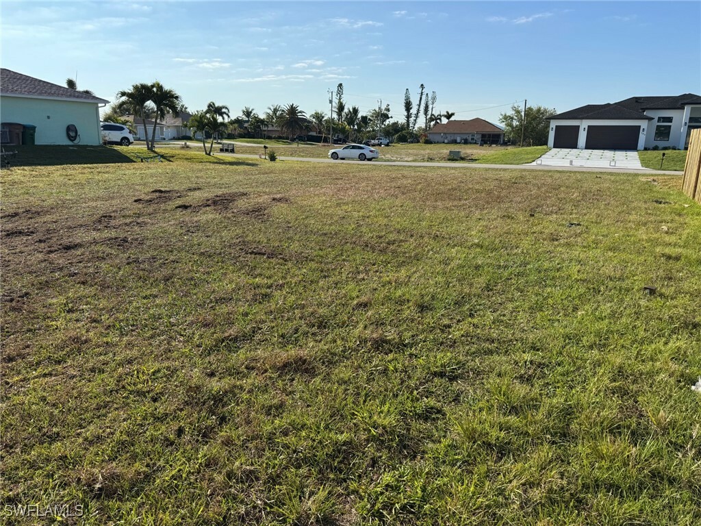 Property Photo:  109 NE 23rd Street  FL 33909 