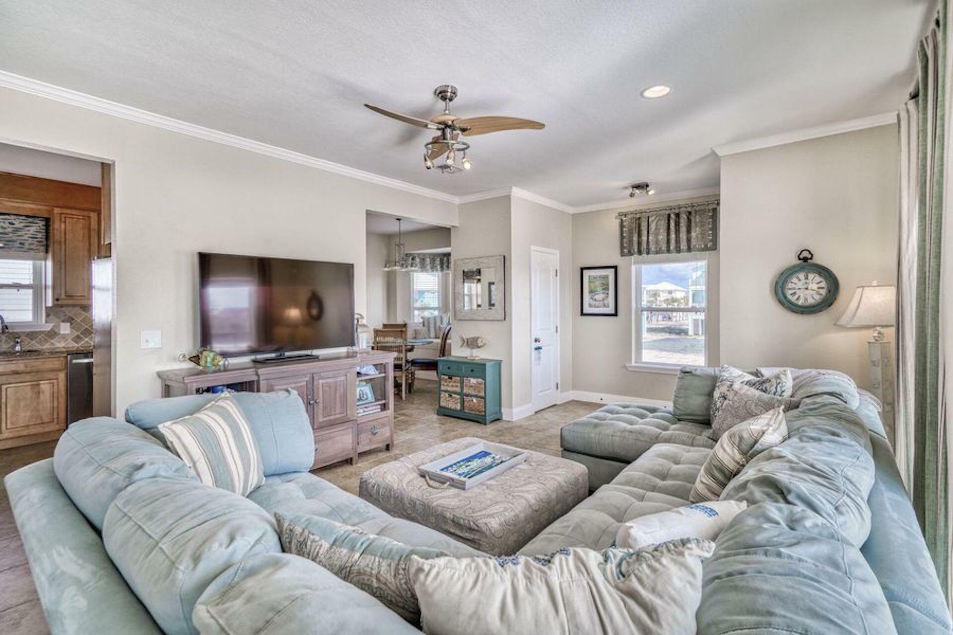 Property Photo:  7424 Grand Navarre Boulevard  FL 32566 