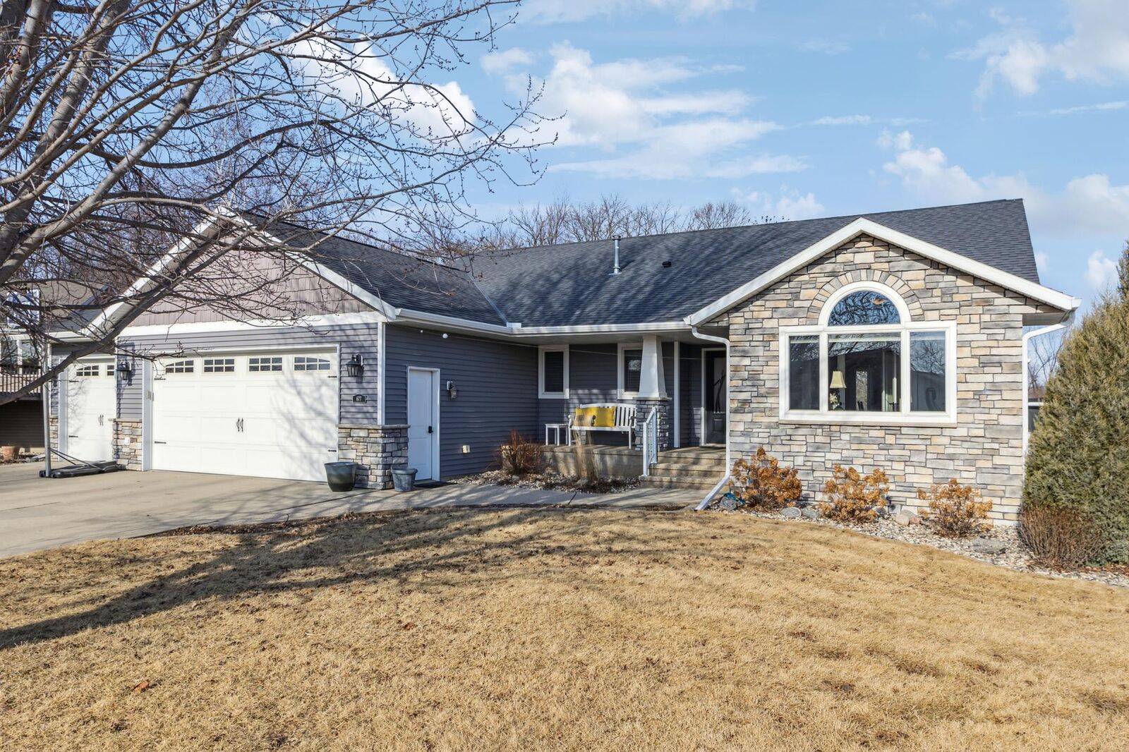 Property Photo:  677 W River Drive  MN 56273 