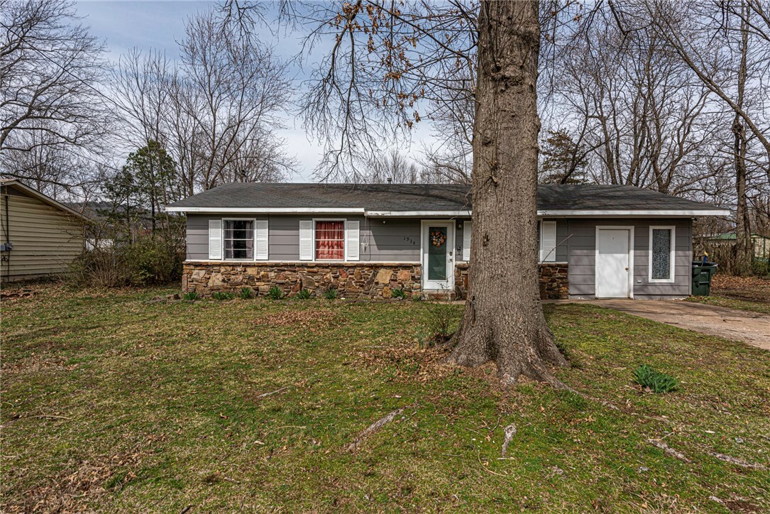 1934 E Helen Street  Fayetteville AR 72701 photo