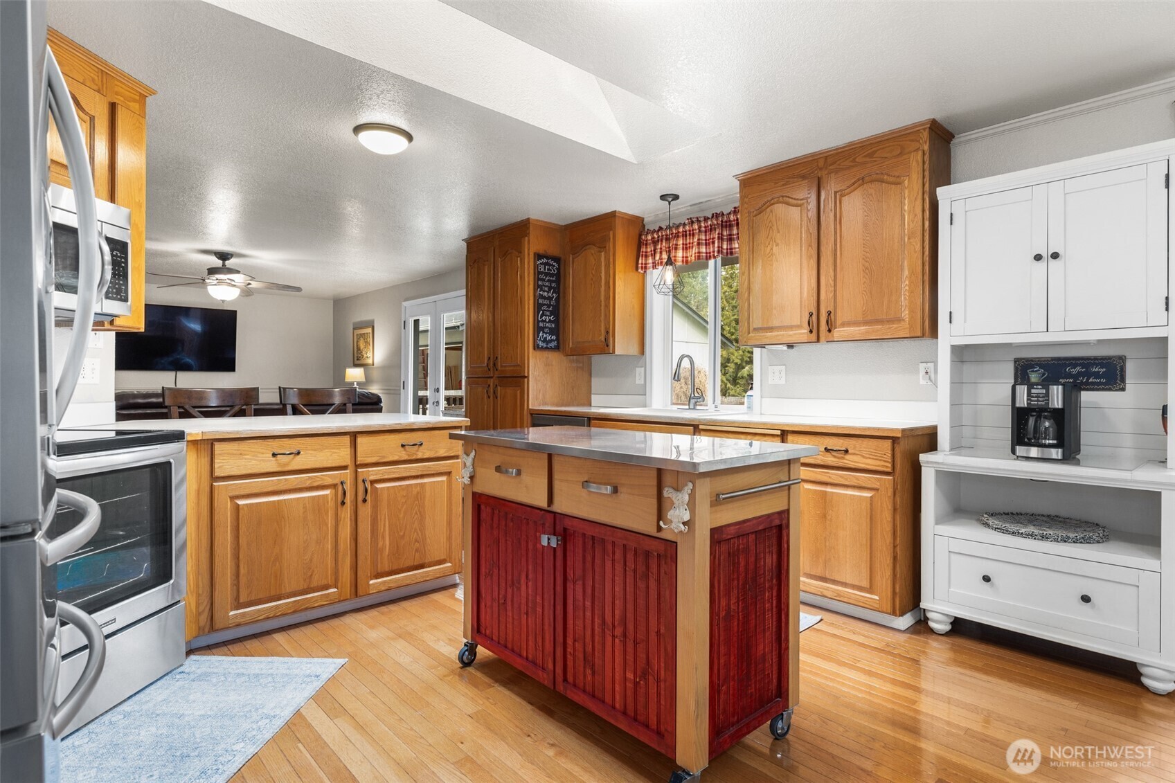 Property Photo: 34915 38th Avenue Ct E WA 98328