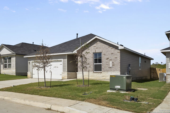 Property Photo: 3453 Meteor Night TX 78109