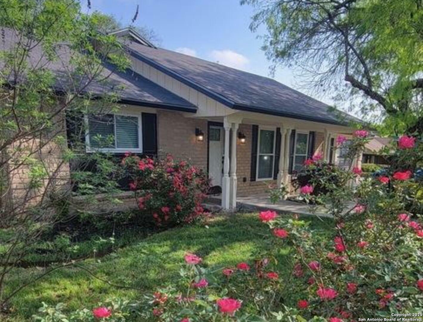 Property Photo: 5918 Oak Country Way TX 78247