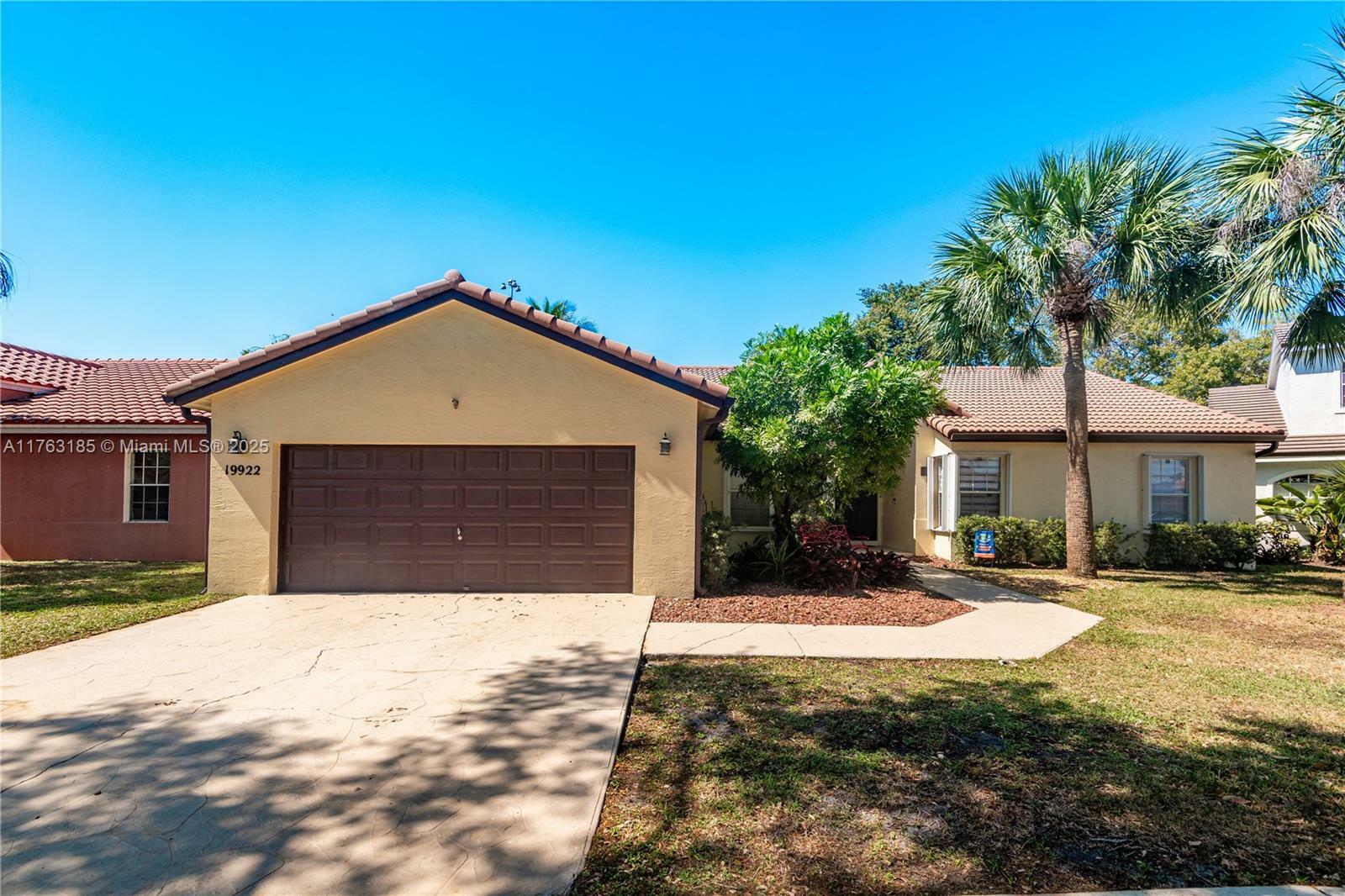 Property Photo: 19922 NW 88th Ave FL 33018