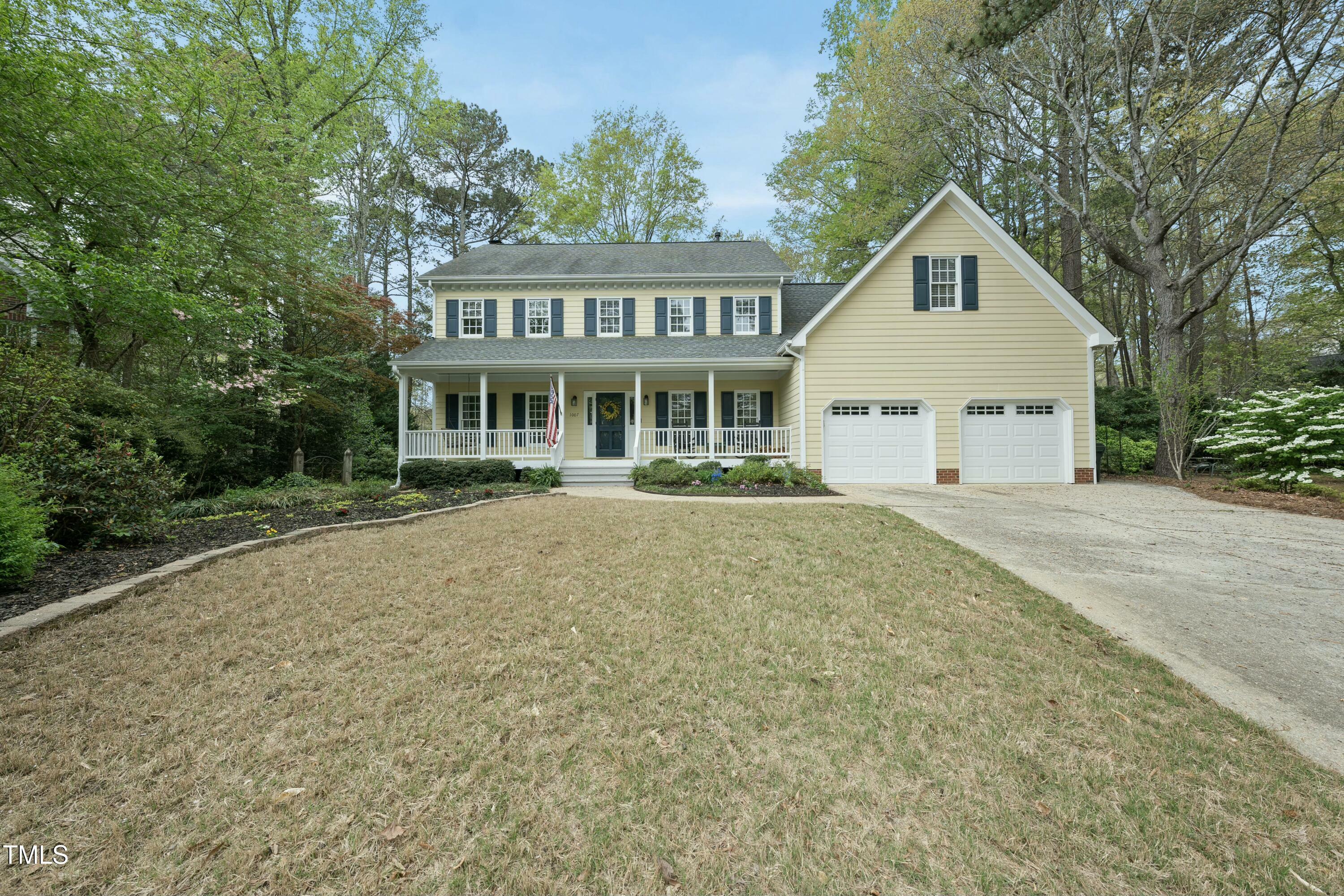 Property Photo: 1007 Surry Dale Court NC 27502