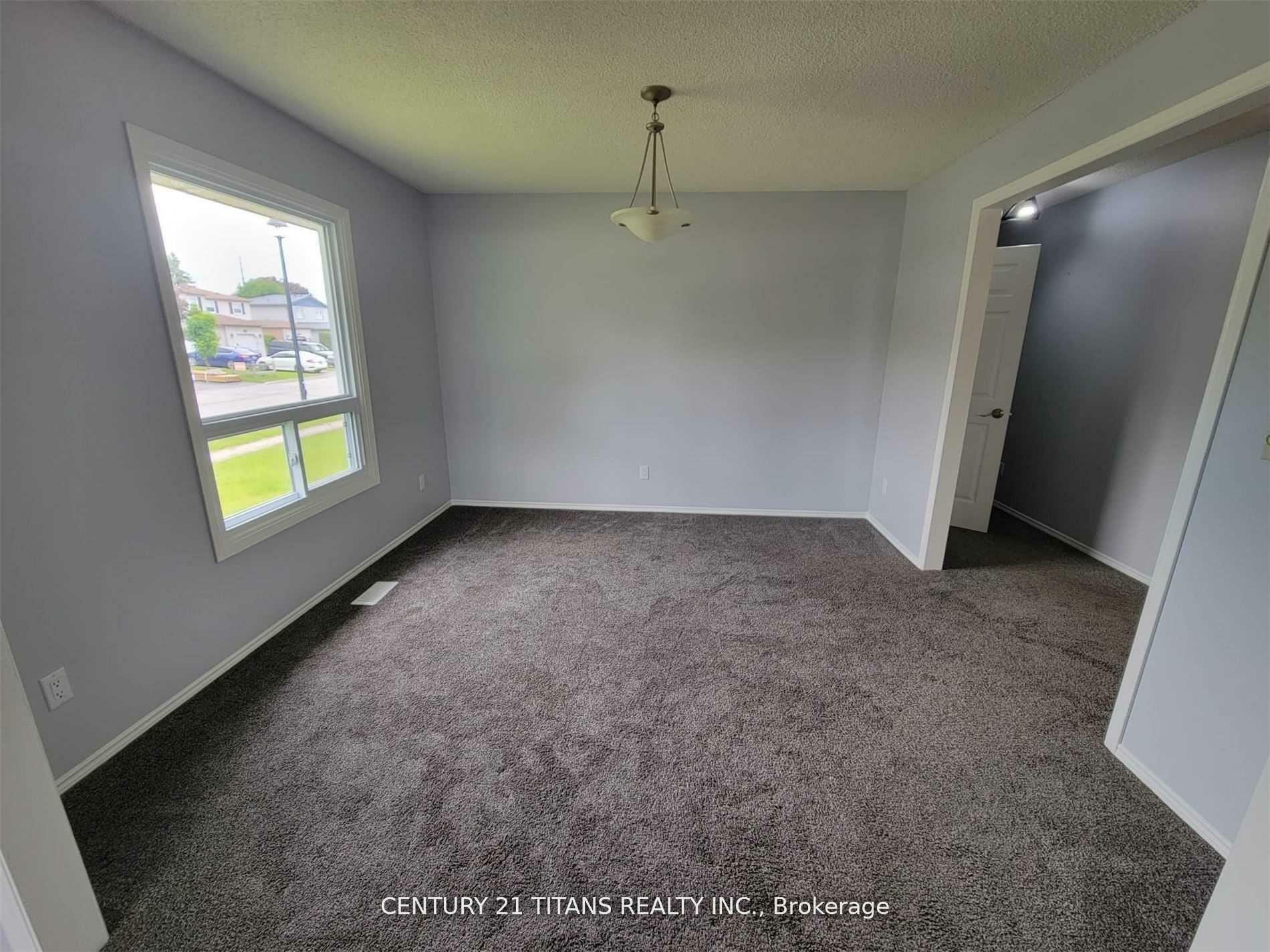 Property Photo: 920 Heenan Street ON K9A 5H1
