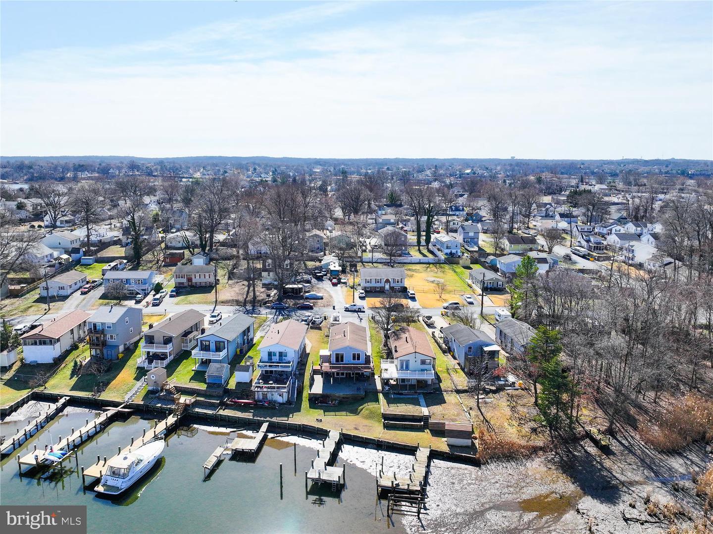 Property Photo: 708 Waterview MD 21226