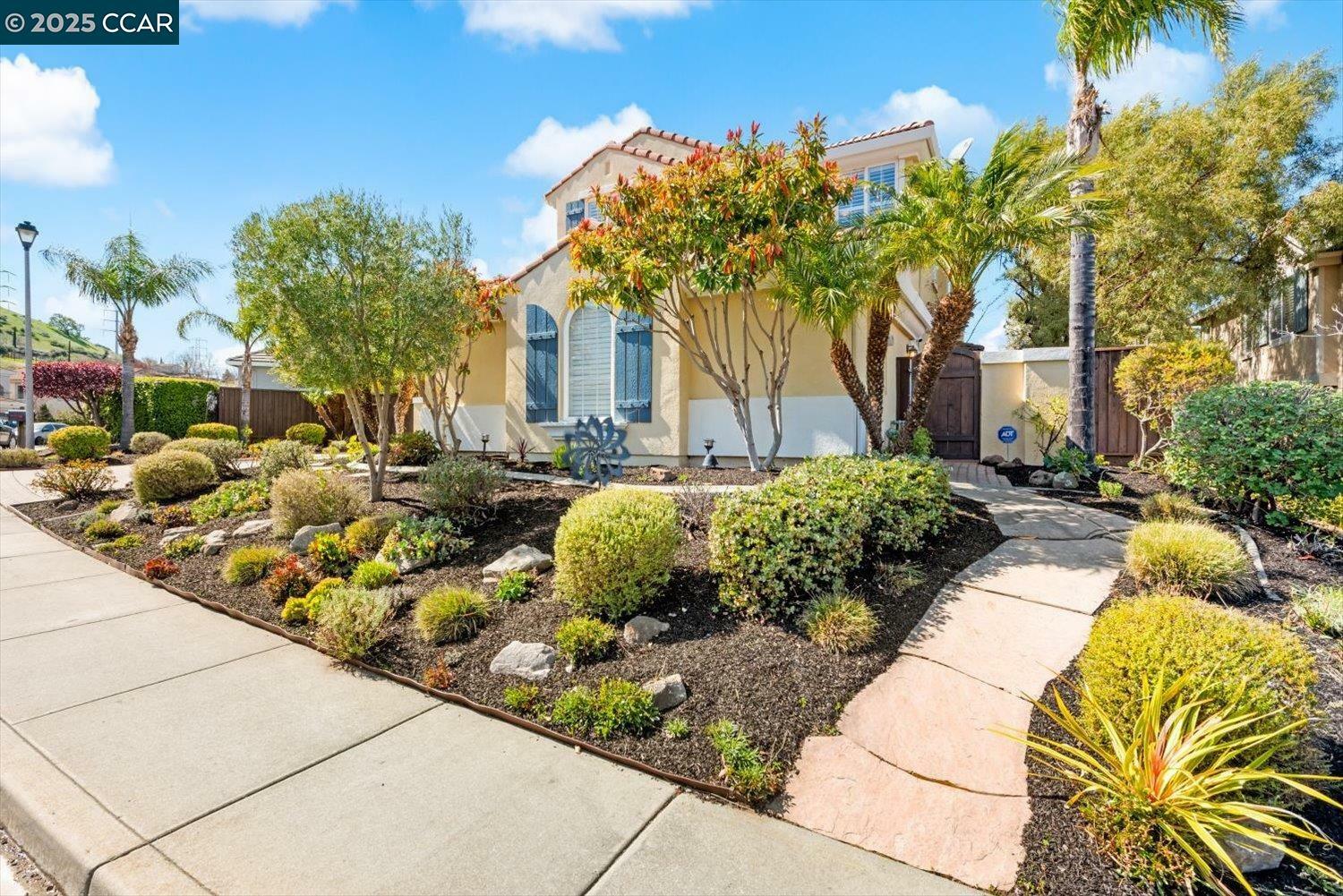 Property Photo: 834 Deer Spring Cir CA 94521