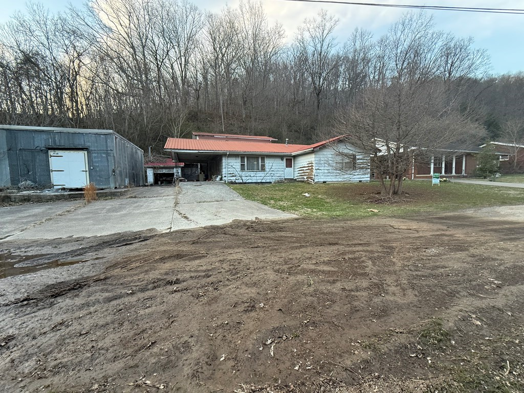 Property Photo: 72 & 88 Auxier Heights KY 41602
