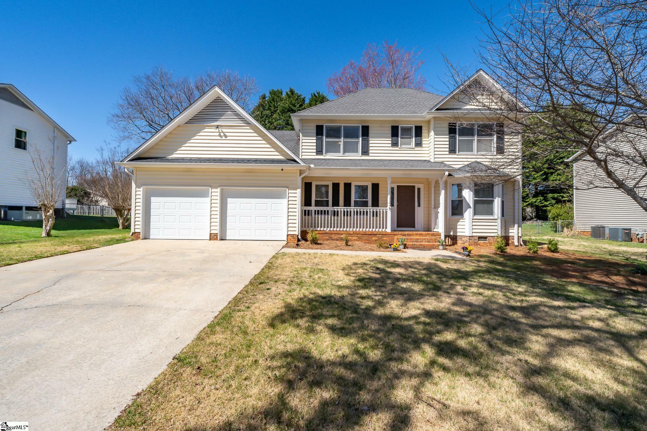 Property Photo: 210 Atherton Way SC 29650-4146