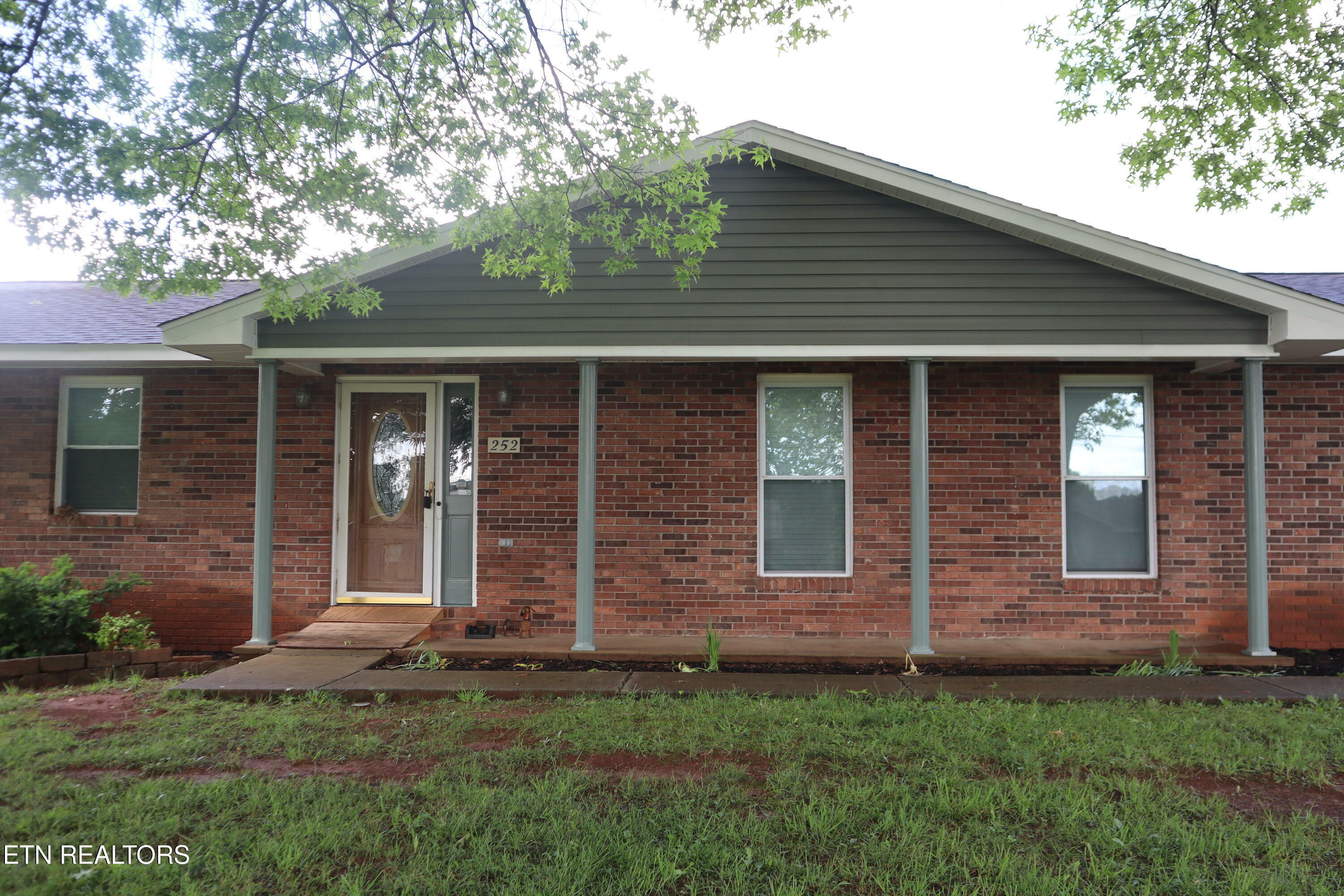 Property Photo: 252 Chapman Overlook Drive TN 37865