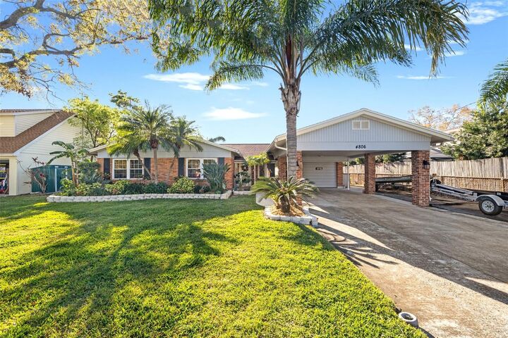 Property Photo: 4806 Bay Crest Drive FL 33615