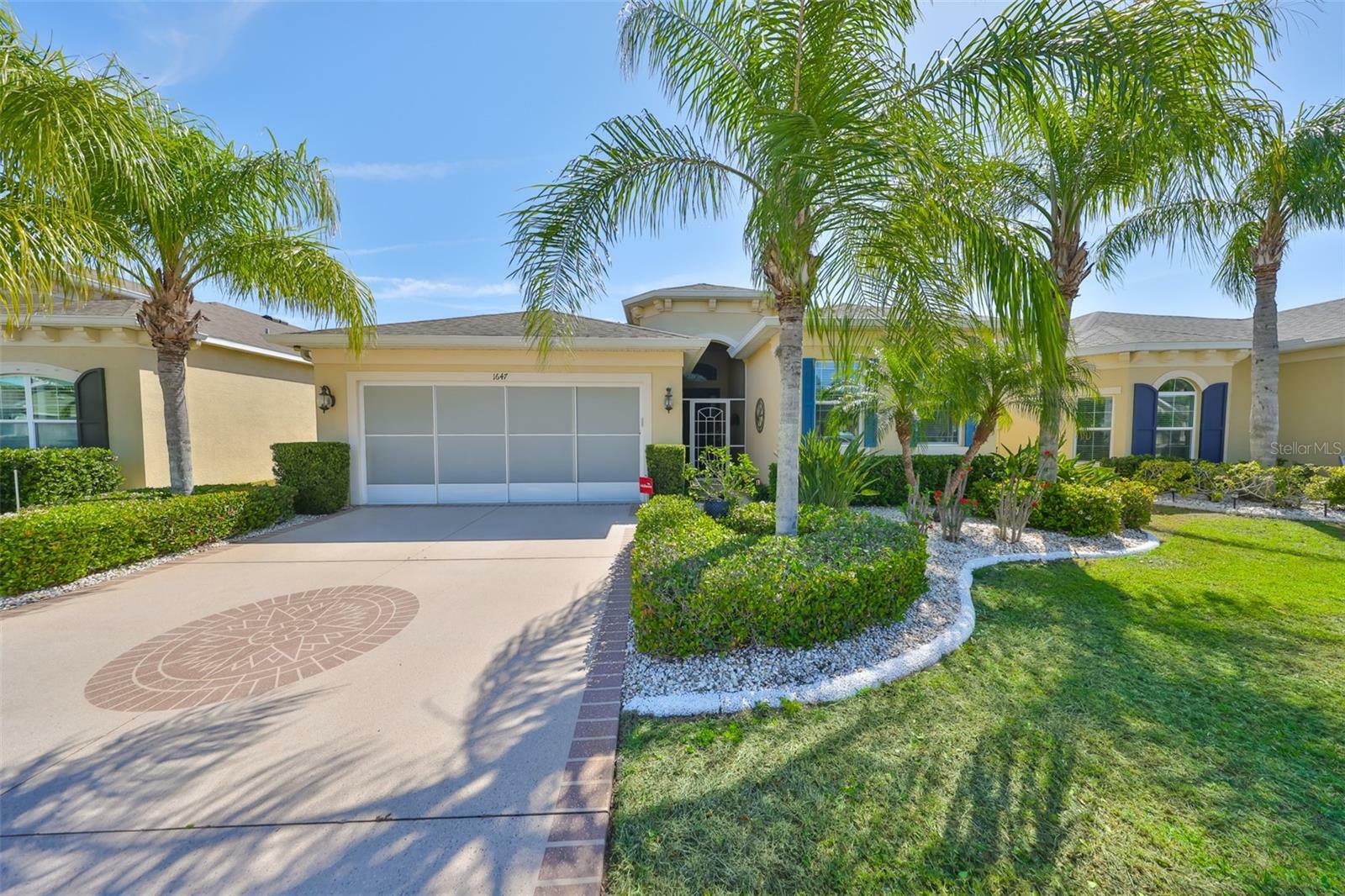 1647 Emerald Dunes Drive  Sun City Center FL 33573 photo