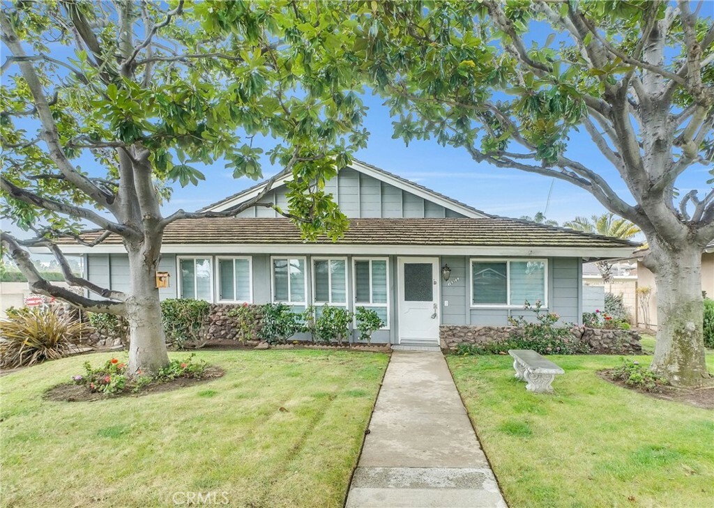 Property Photo: 16972 Ruby Circle CA 92649