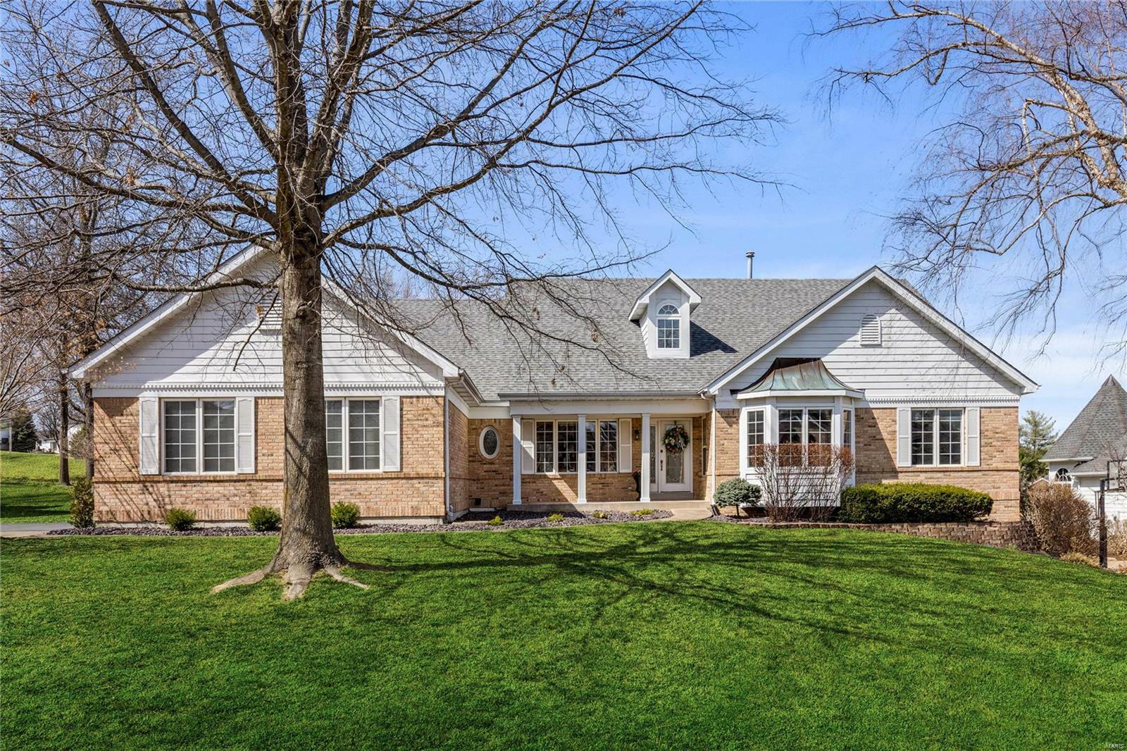 567 Malinmor Drive  Weldon Spring MO 63304 photo