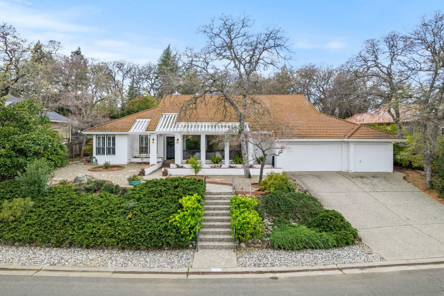 Property Photo: 695 Knight Lane CA 95762