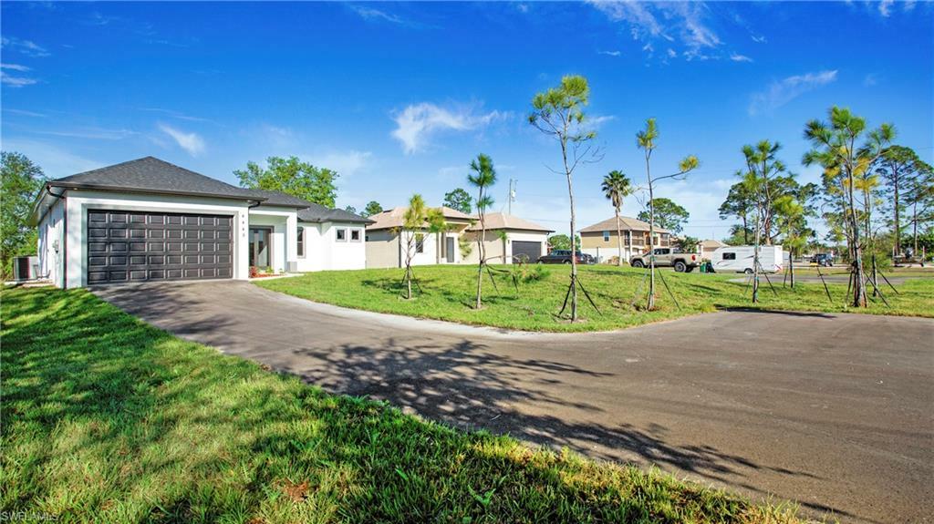 Property Photo: 4445 22nd St NE FL 34120
