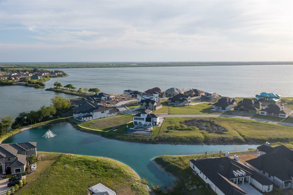 Property Photo: 1812 Canal Court TX 75126