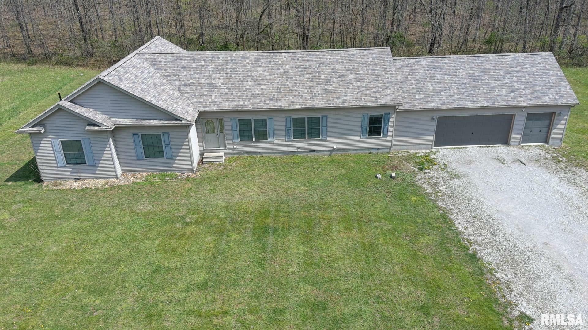 Property Photo: 2814 Chouteau Avenue IL 62870