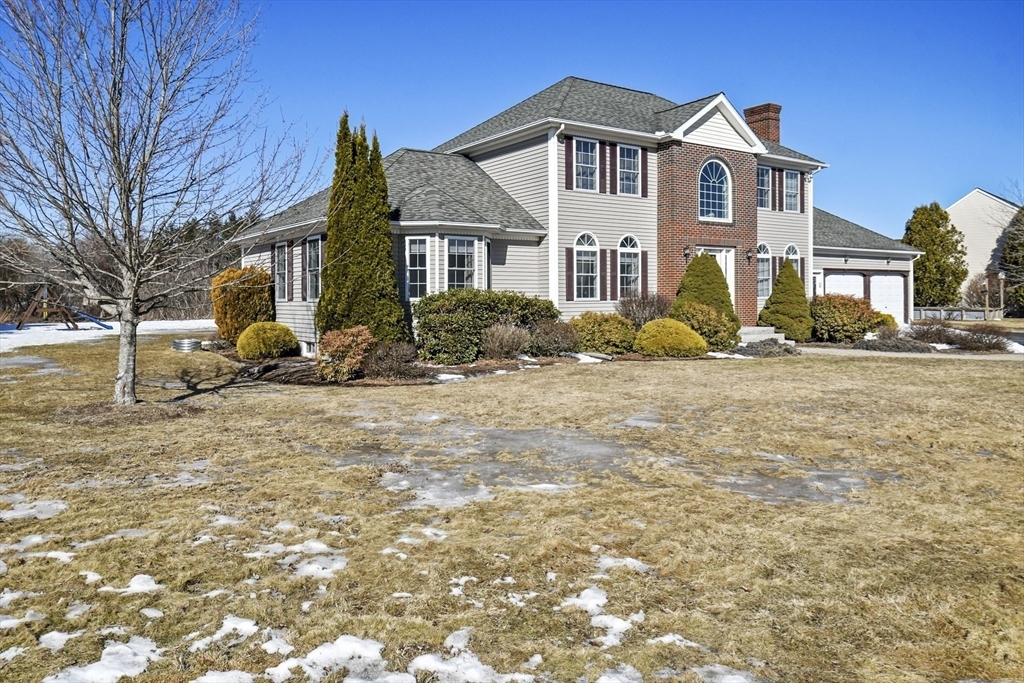 Property Photo: 6 Muskett Drive MA 01468