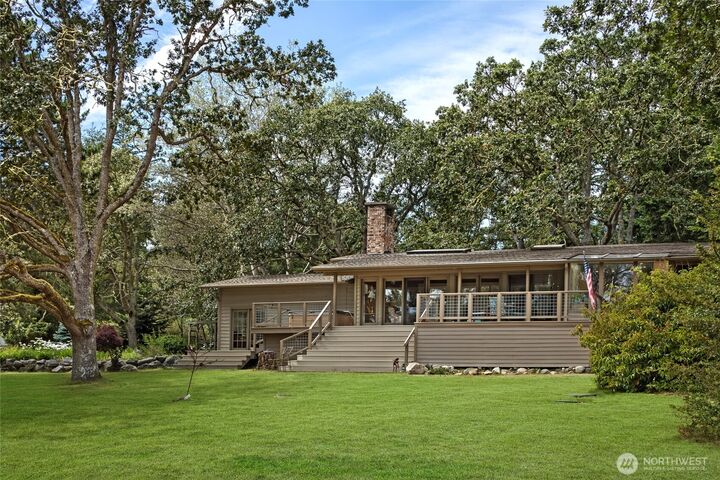 Property Photo:  64  Garry Oak Lane  WA 98250 