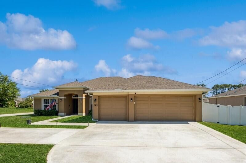 Property Photo:  2413 SW Savage Boulevard  FL 34953 