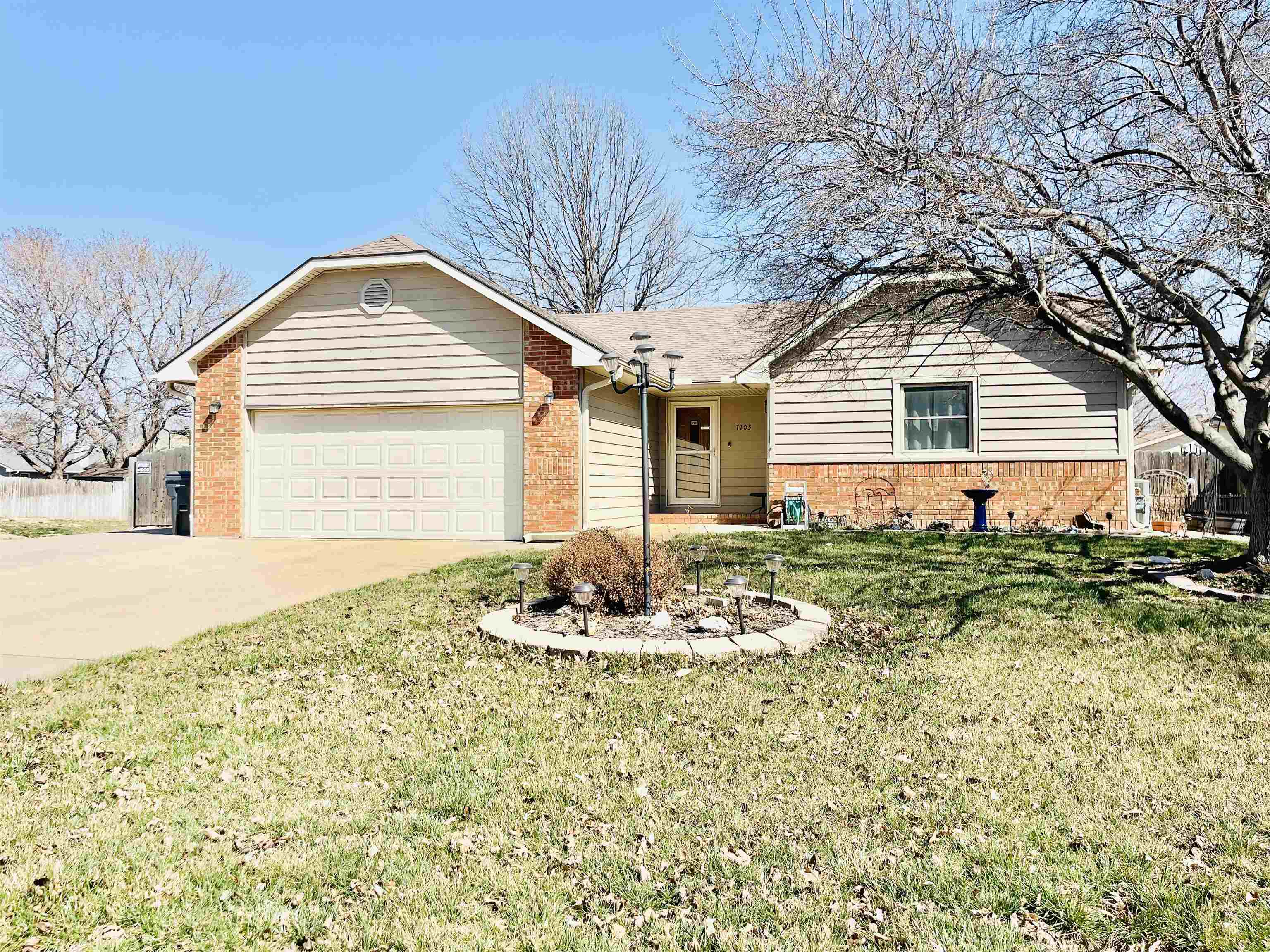 7703 W Harvest Ln  Wichita KS 67212 photo