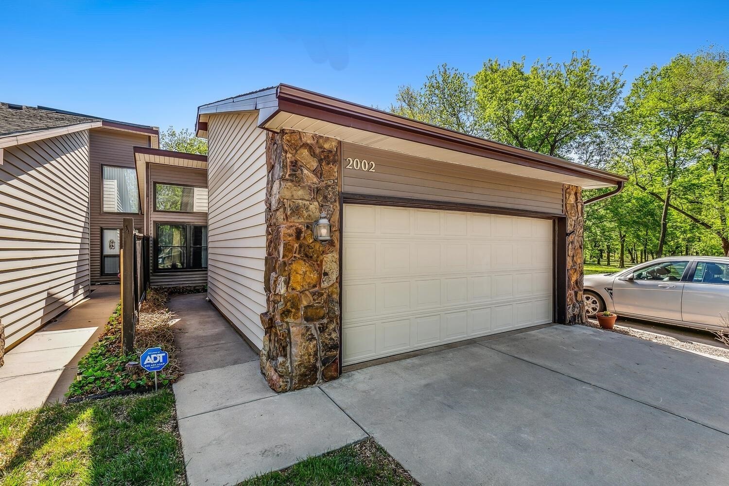 Property Photo: 2002 N Woodlawn KS 67037