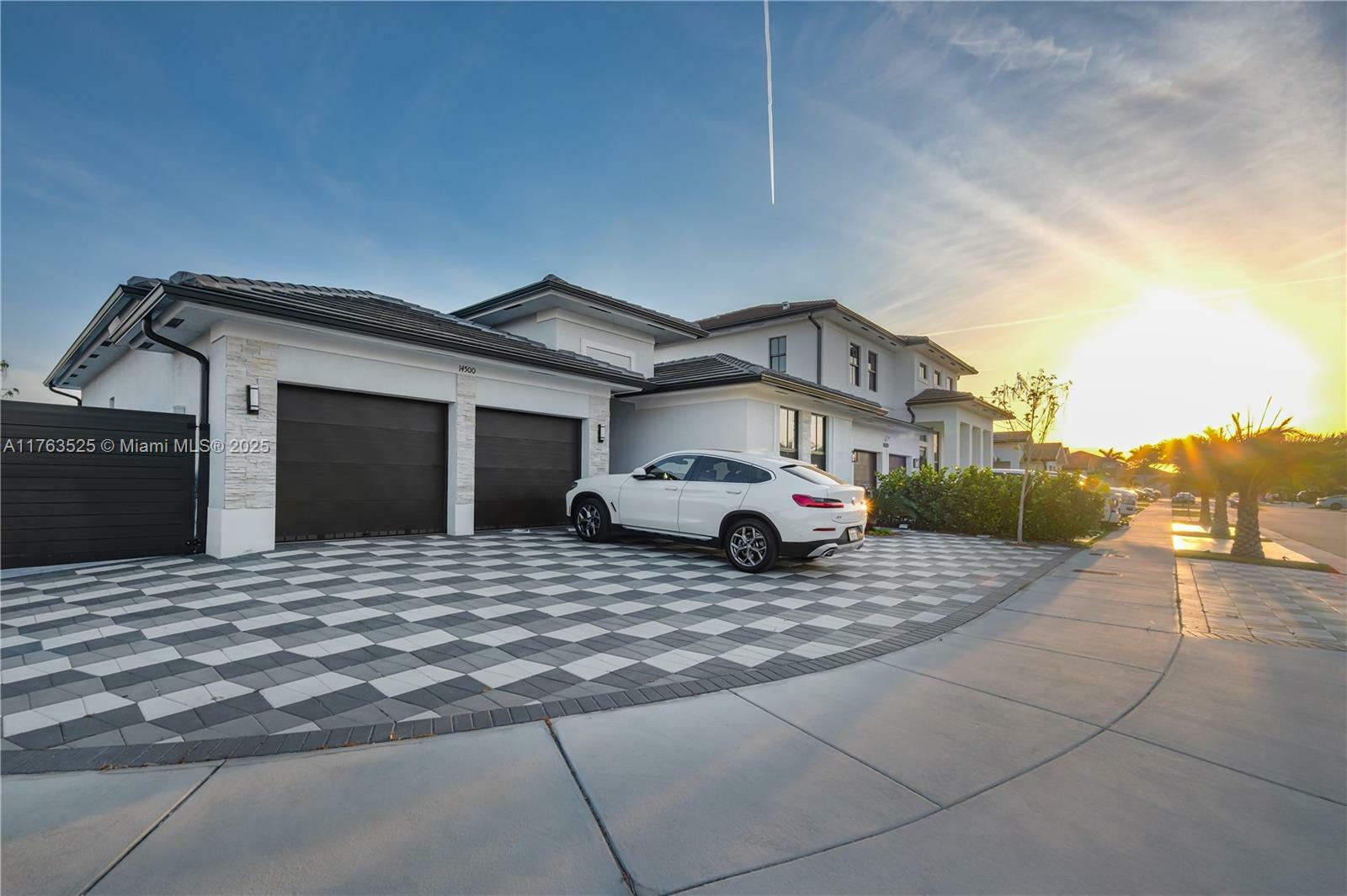 14500 SW 22nd St  Miami FL 33175 photo
