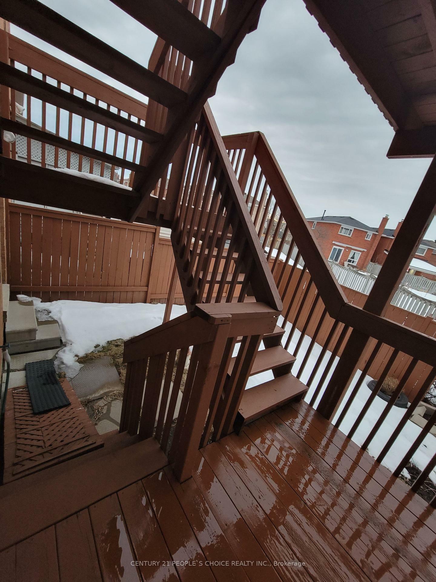 Property Photo: 783 Millworks Crescent Lower Level ON L5B 0B9